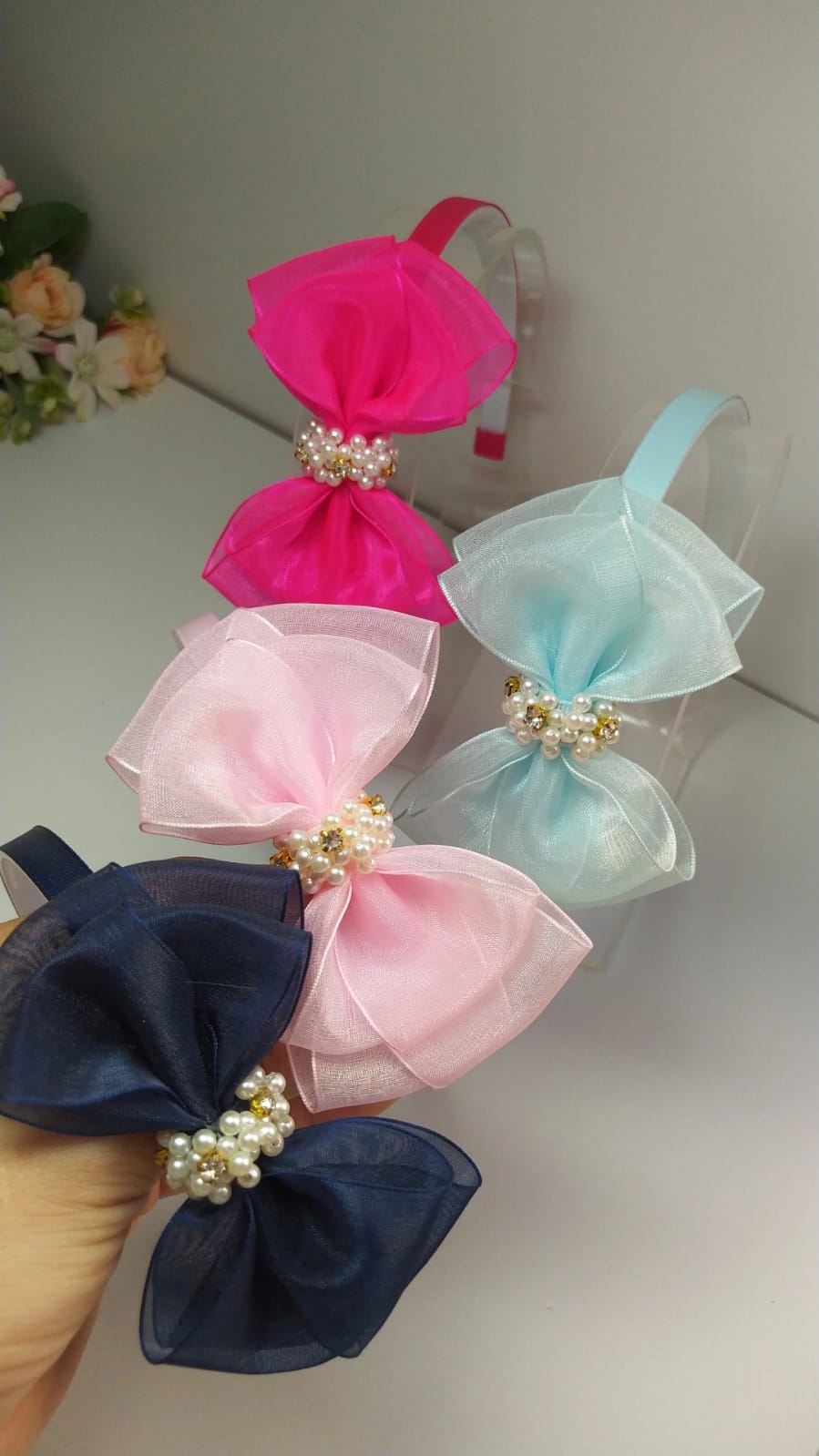 TIARA ORGANZA