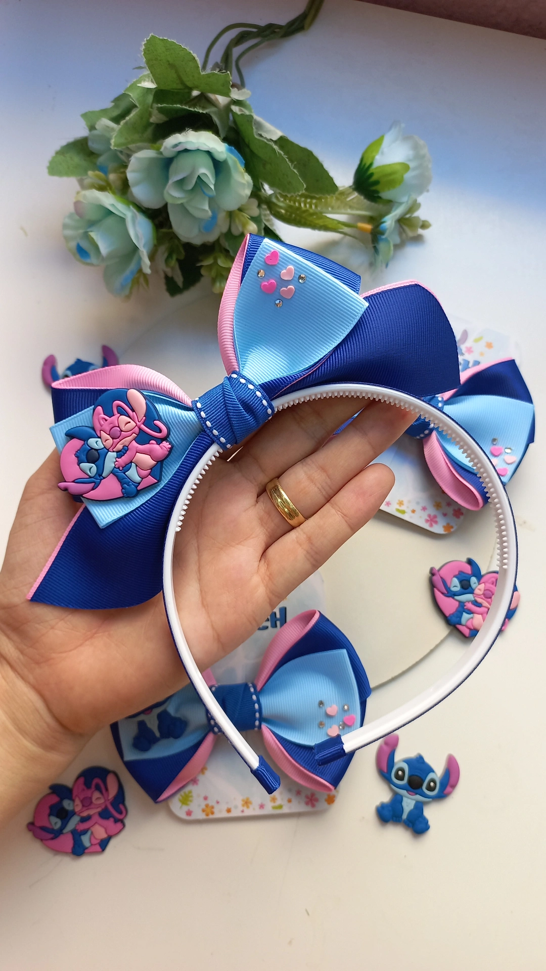 TIARA STITCH