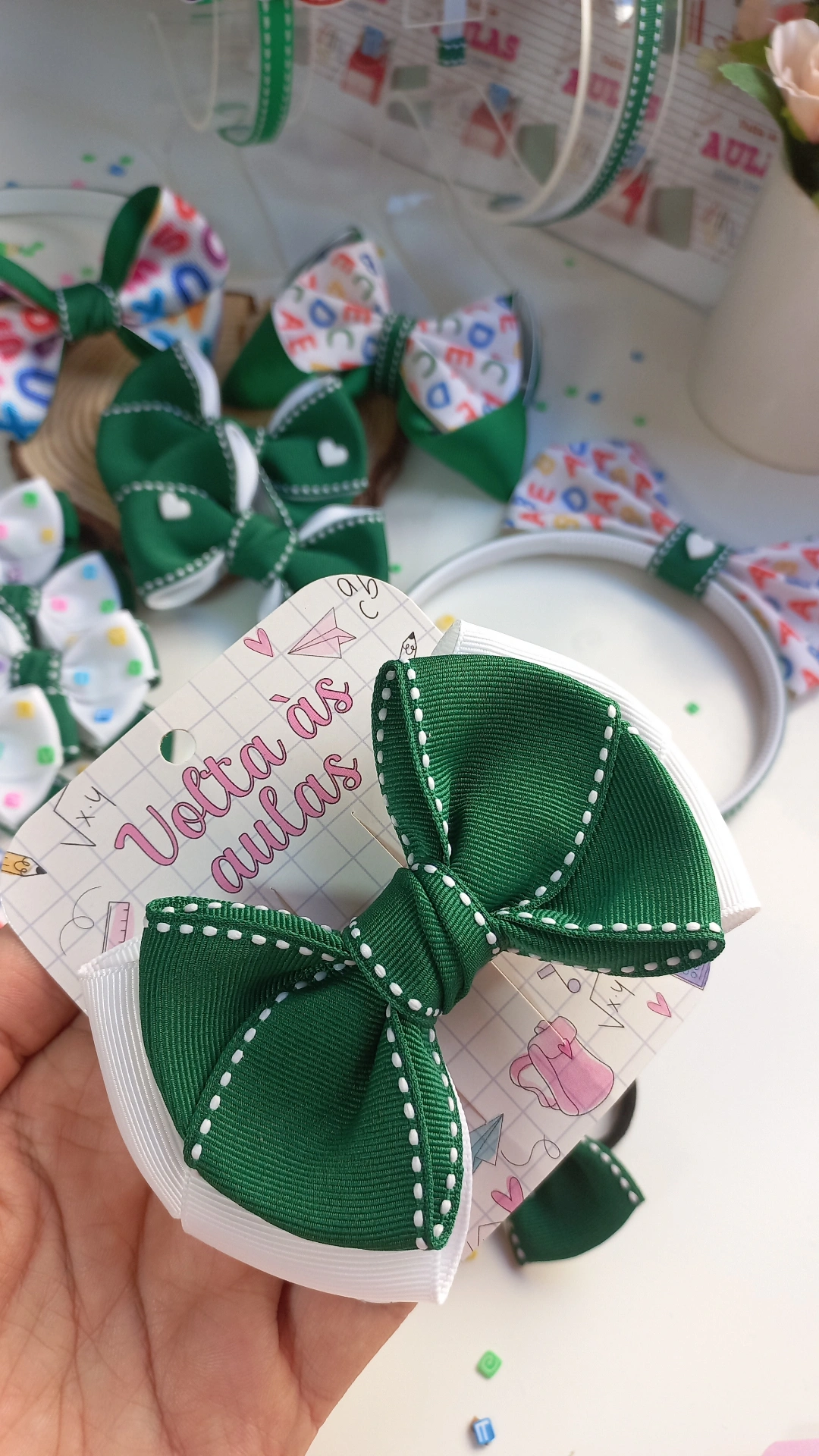 LAÇO ESCOLAR VERDE BANDEIRA E BRANCO