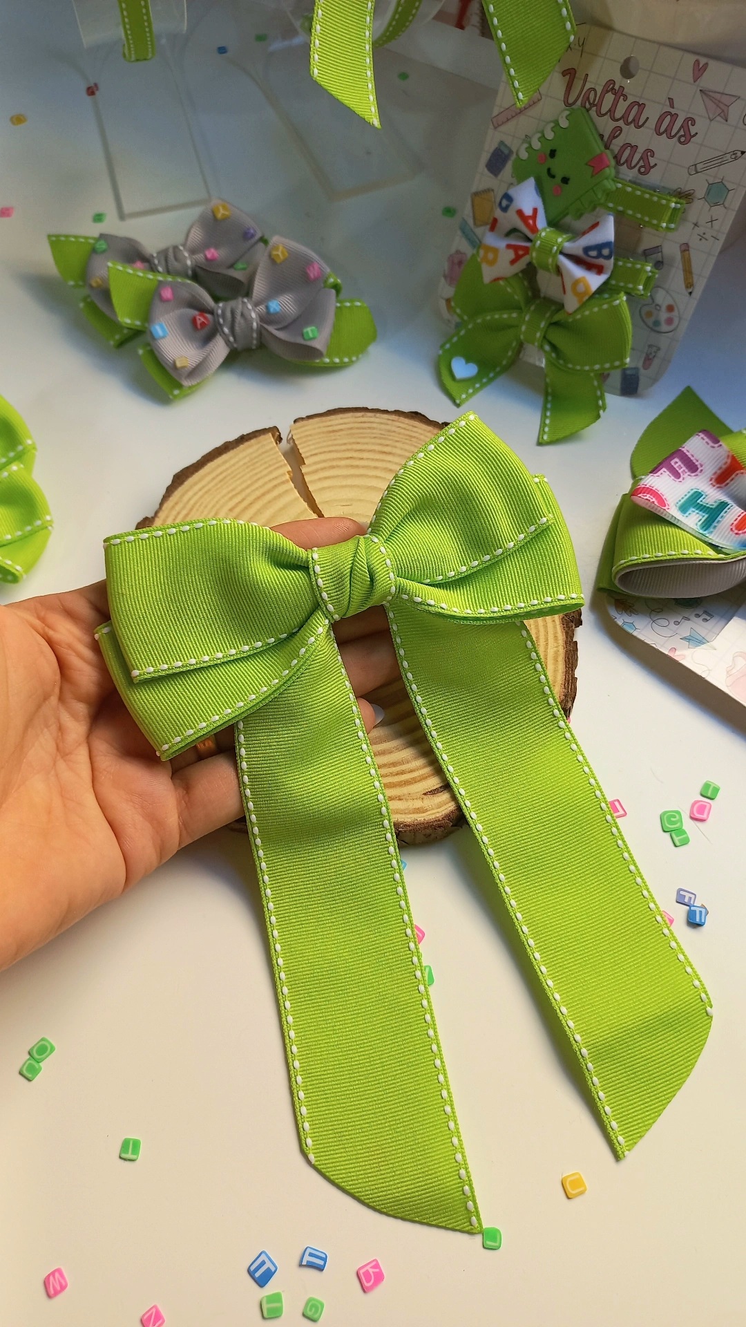 LAÇO PONTA ESCOLAR VERDE LIMÃO