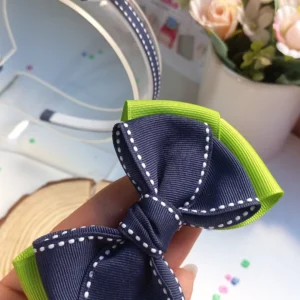 LAÇO ESCOLAR (VERDE LIMÃO E AZUL MARINHO)