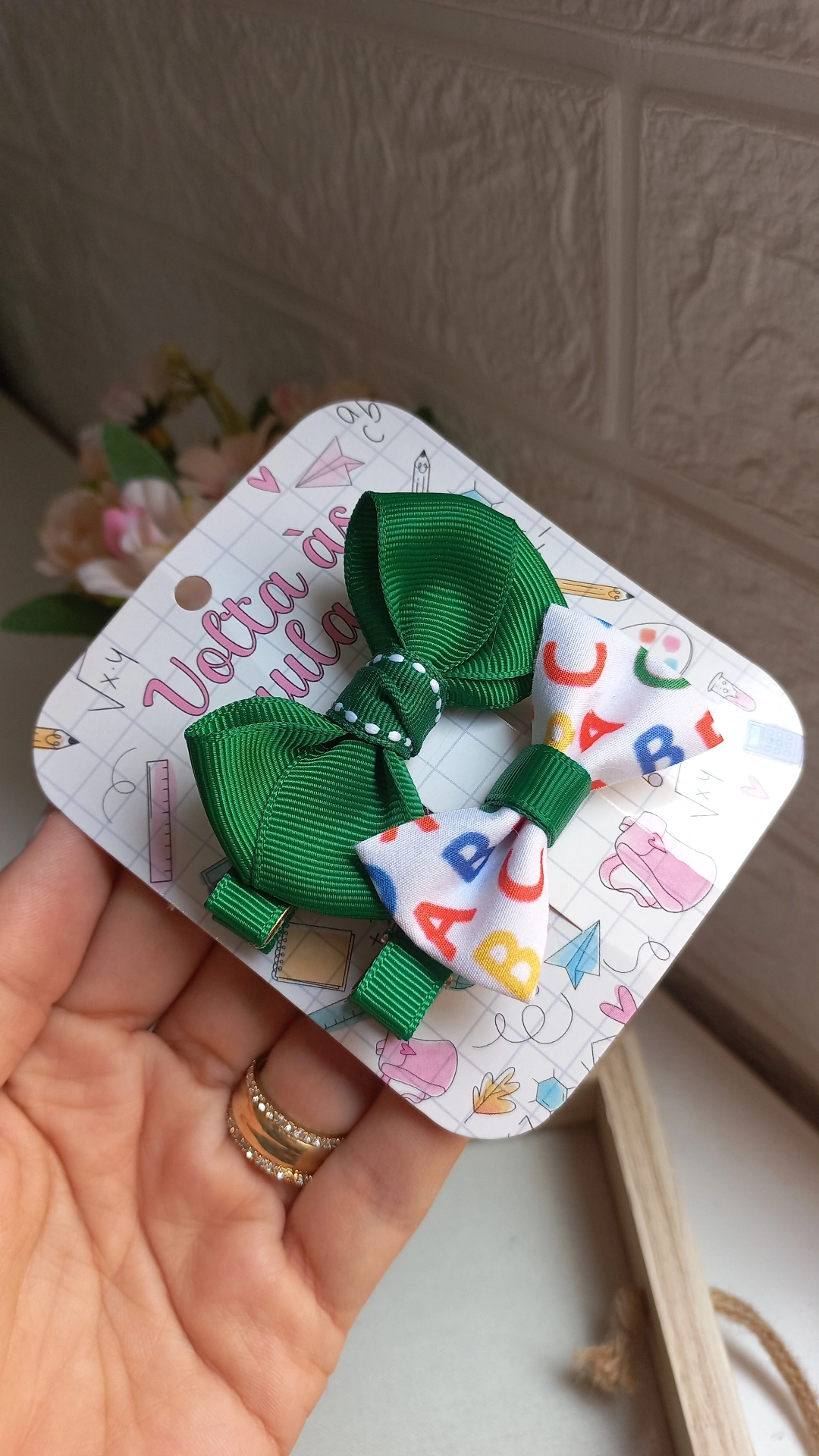 KIT HAIR CLIP ESCOLAR VERDE BANDEIRA E BRANCO