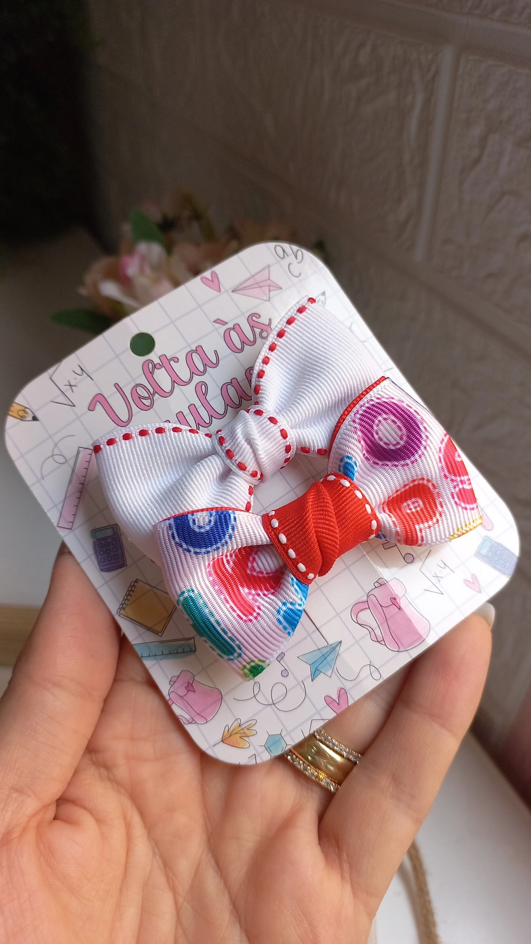 KIT 2 LACINHOS ESCOLAR VERMELHO E BRANCO