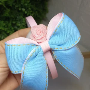 TIARA JEANS E ROSA