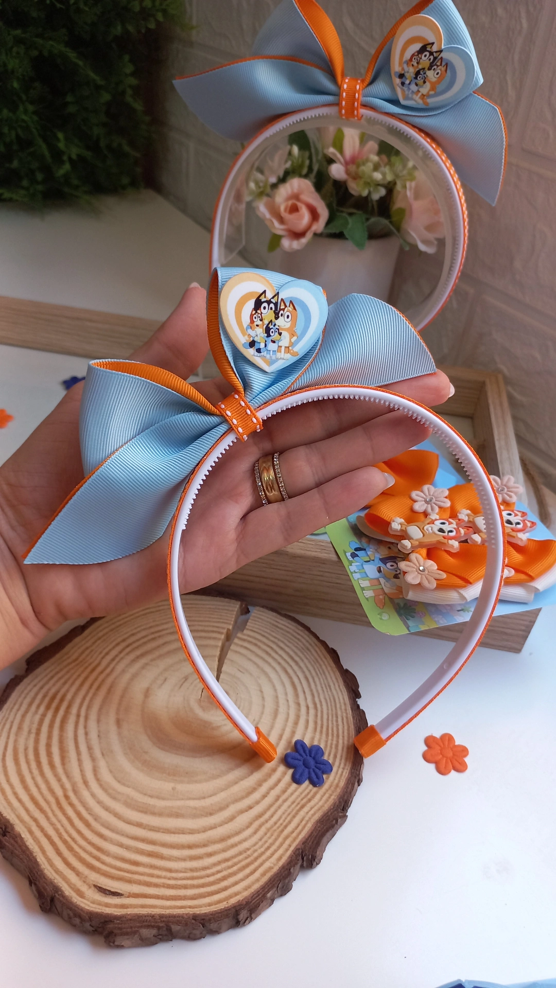 TIARA  FAMILÍA (COLEÇÃO BLUEY )