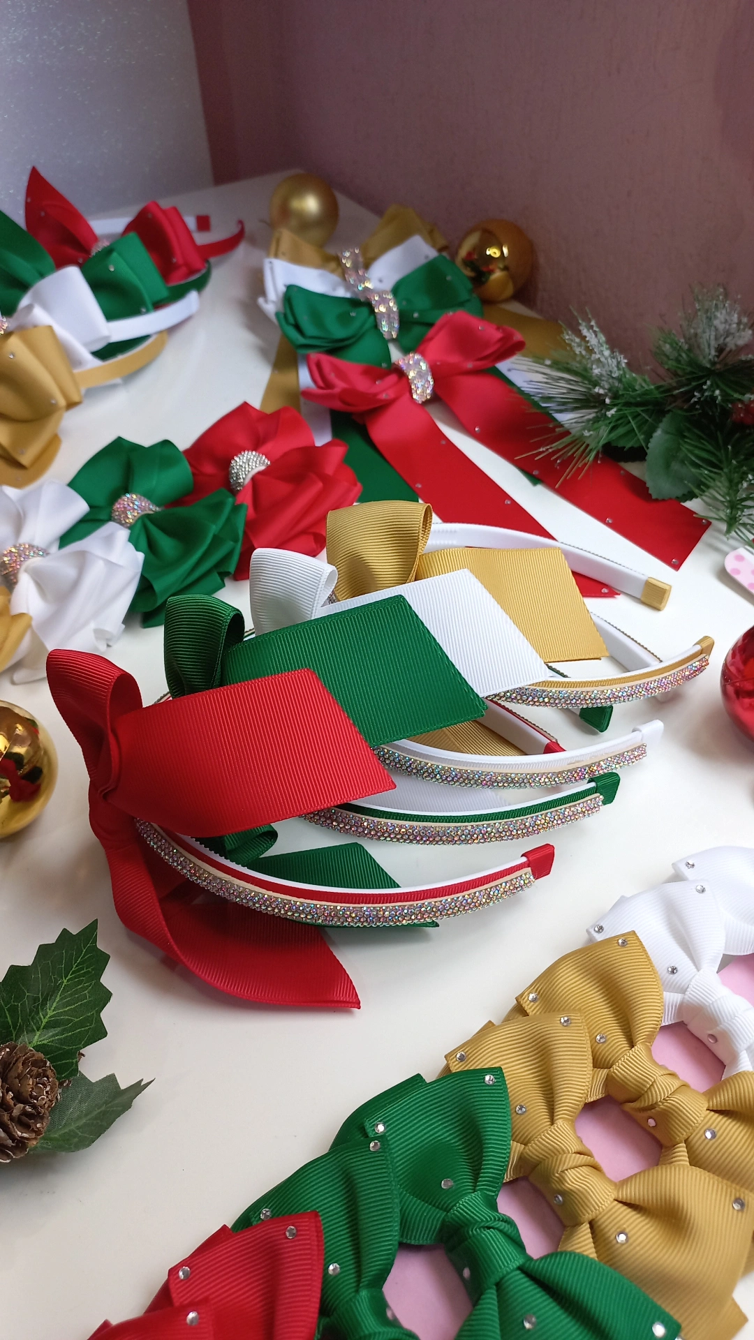 TIARA LUXO COLEÇÃO FESTAS 2024