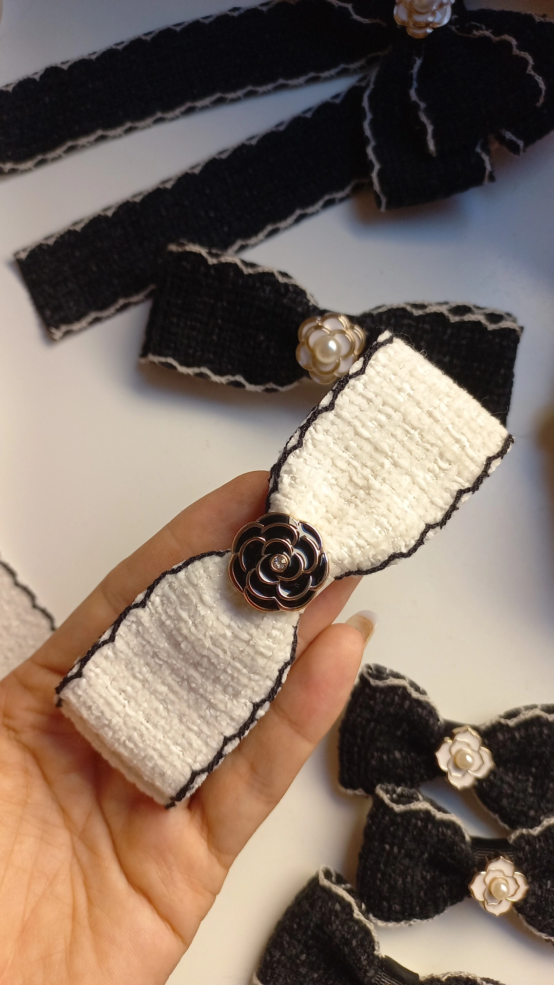 LAÇO NA PRESILHA COLEÇÃO CHANEL