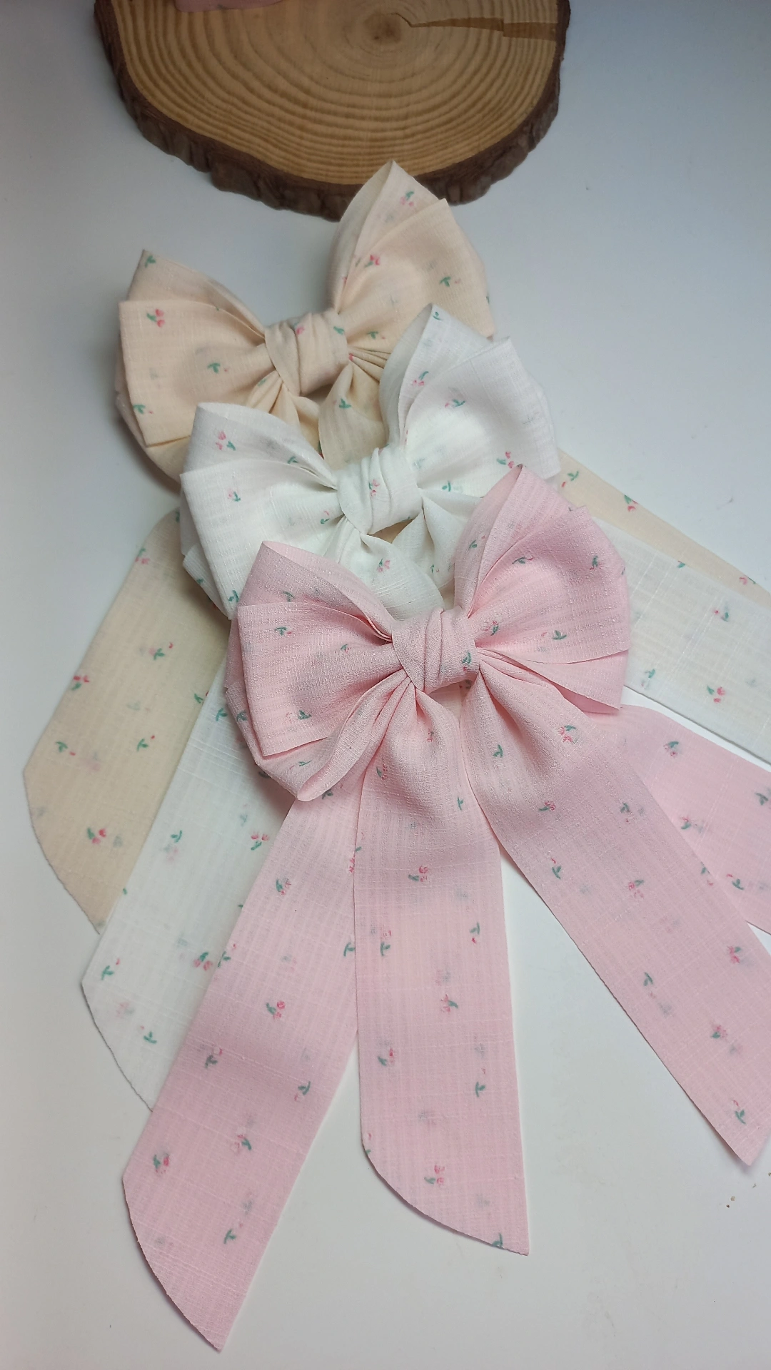 LAÇO DE PONTA COLEÇÃO  ROSAS