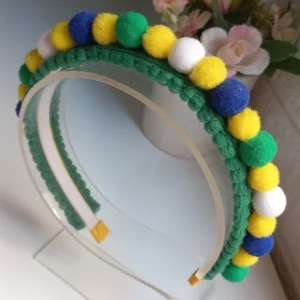 TIARA POMPOM BRASIL
