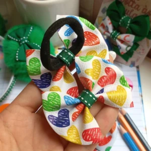 PAR DE XUXINHA CORAÇÃO  ( INFORMAR A COR DO UNIFORME )