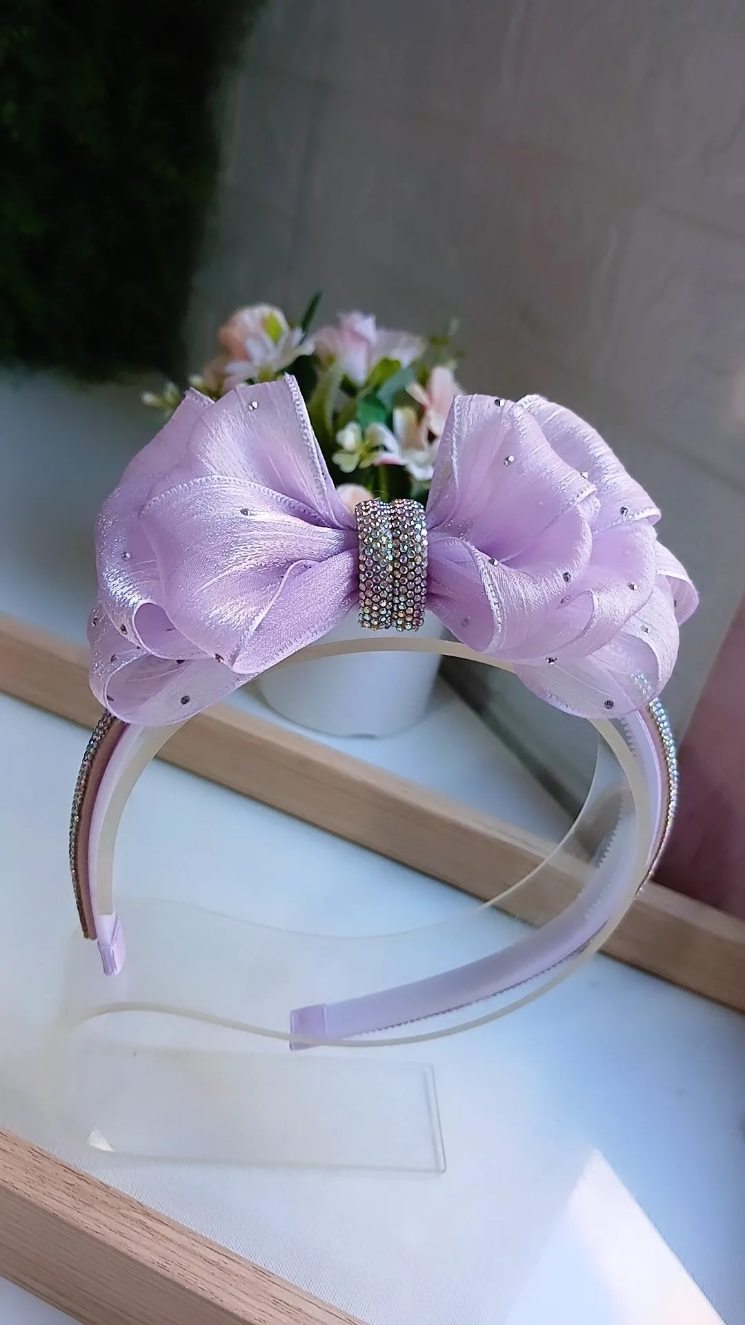TIARA LUXO LILÁS