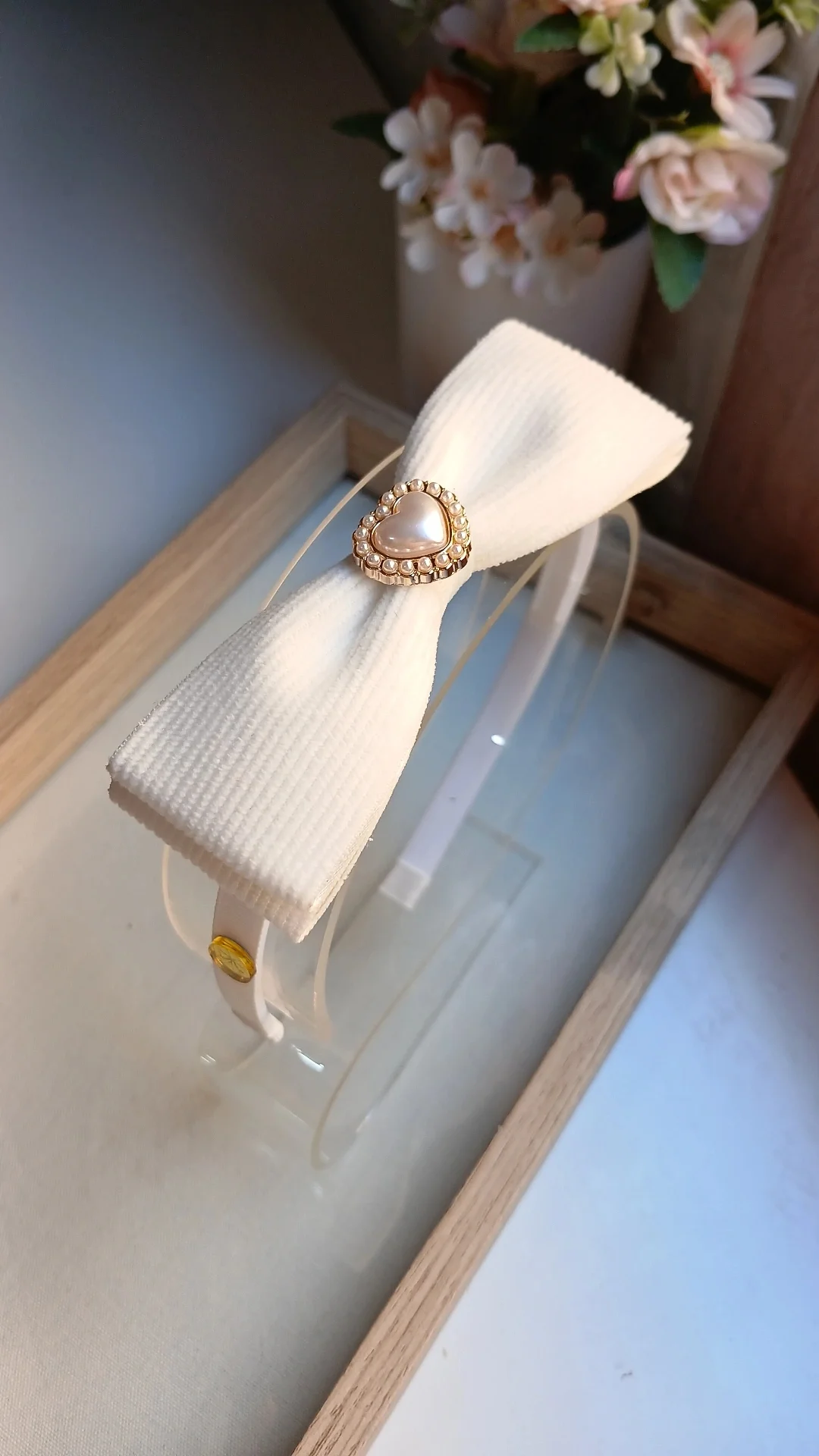TIARA BRANCA CORAÇÃO